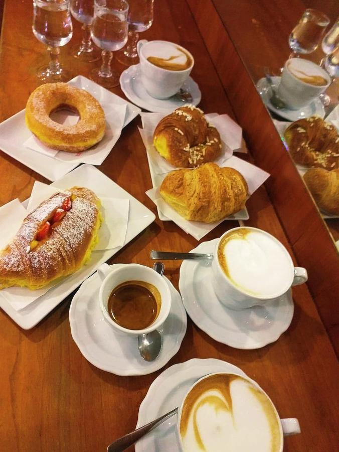 Attico Di Via D'Azeglio Bed & Breakfast โบโลญญา ภายนอก รูปภาพ
