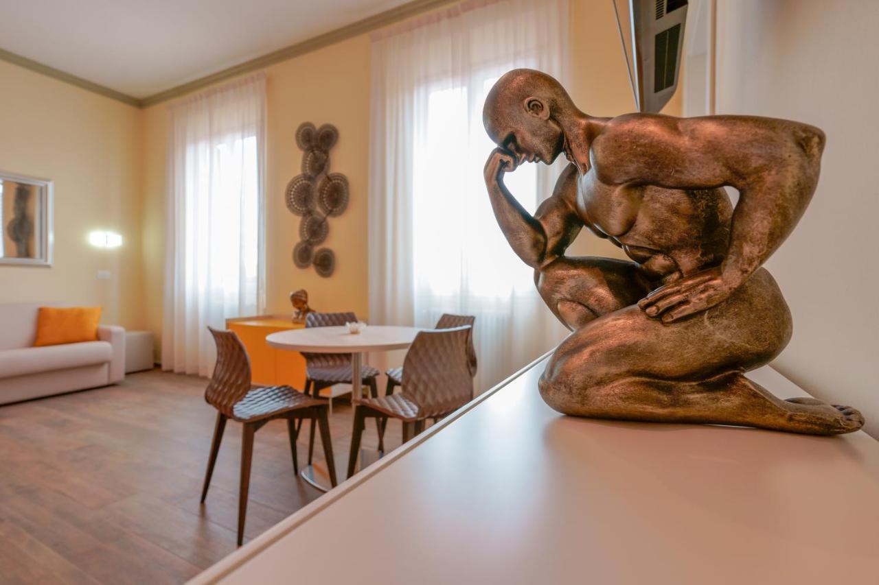 Attico Di Via D'Azeglio Bed & Breakfast โบโลญญา ภายนอก รูปภาพ