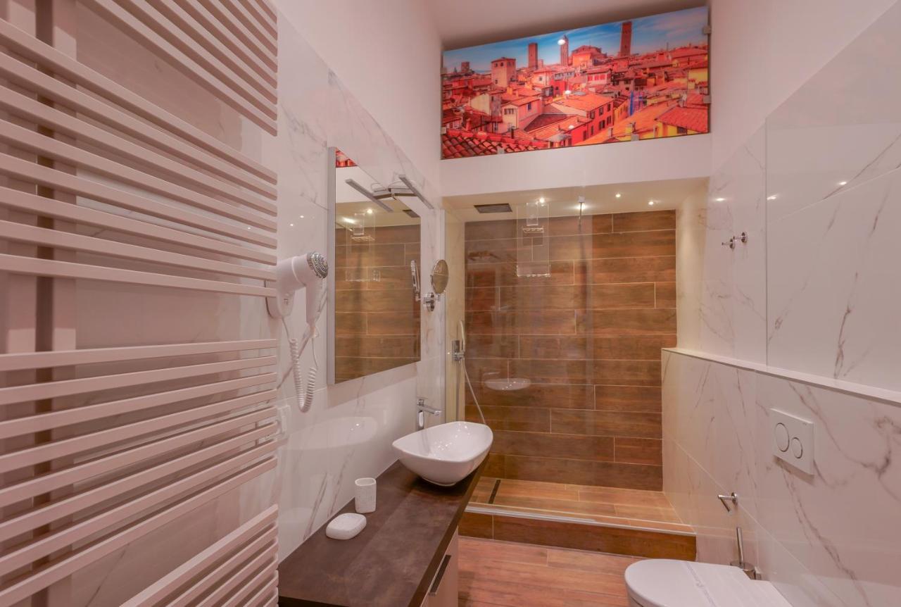 Attico Di Via D'Azeglio Bed & Breakfast โบโลญญา ภายนอก รูปภาพ