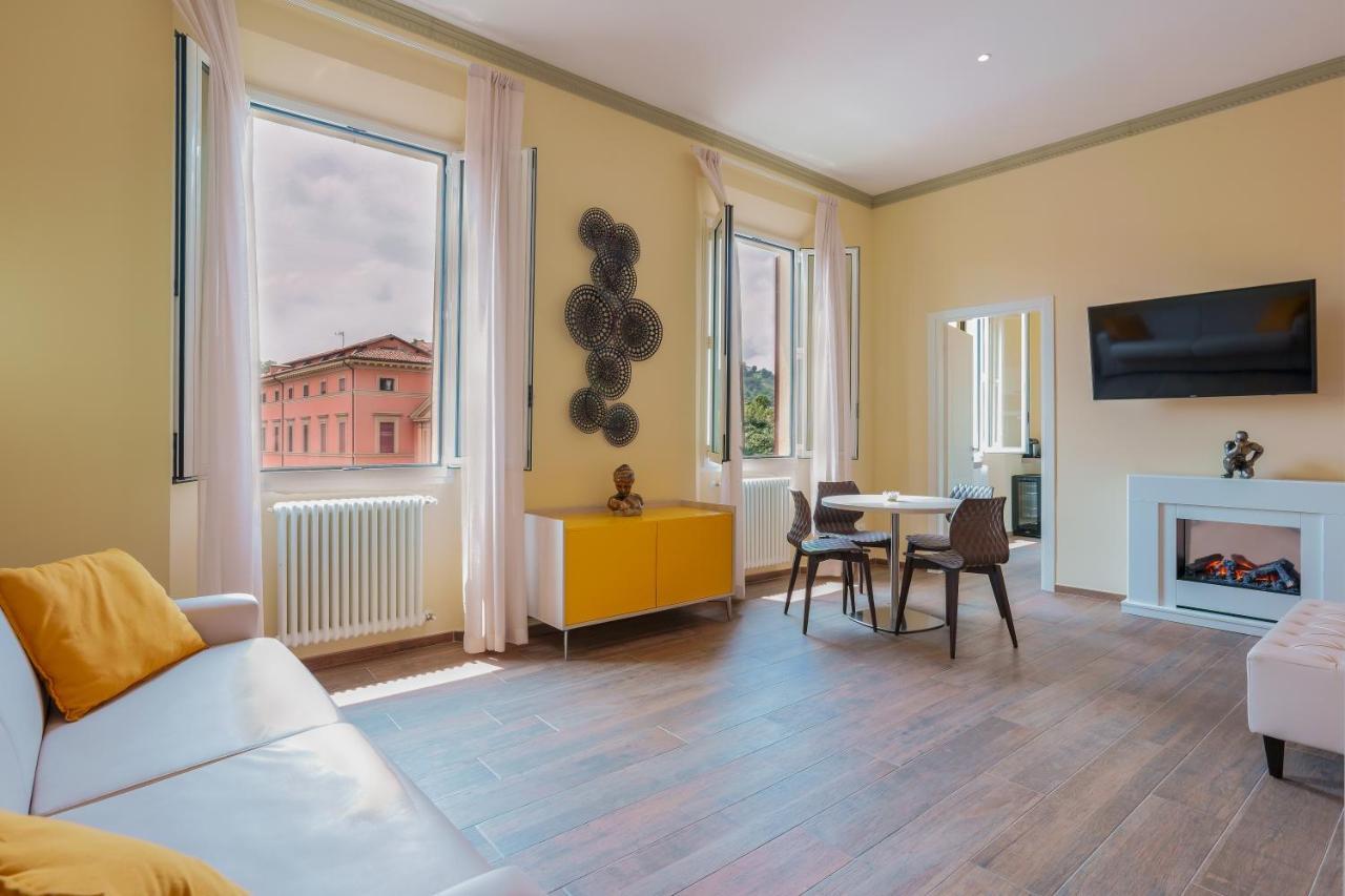 Attico Di Via D'Azeglio Bed & Breakfast โบโลญญา ภายนอก รูปภาพ