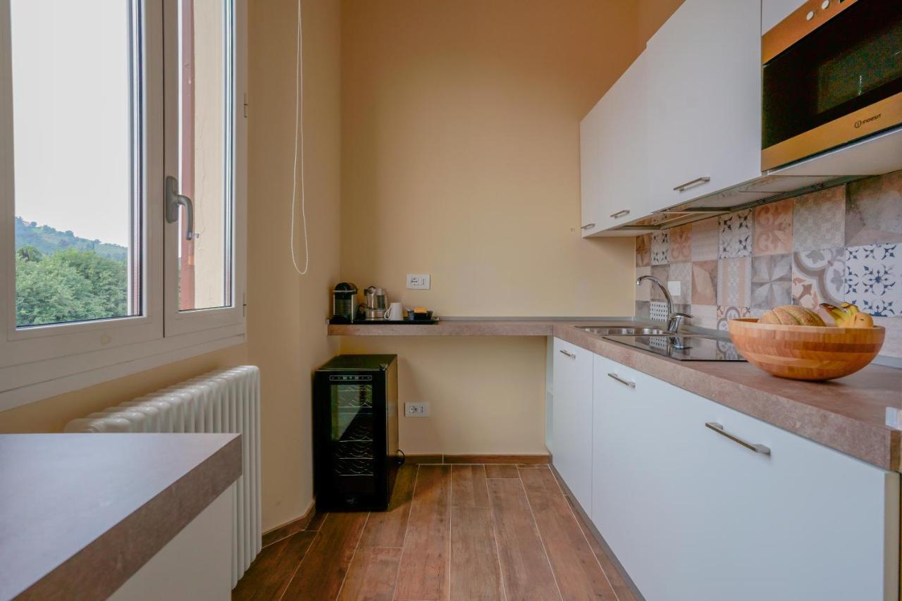 Attico Di Via D'Azeglio Bed & Breakfast โบโลญญา ภายนอก รูปภาพ