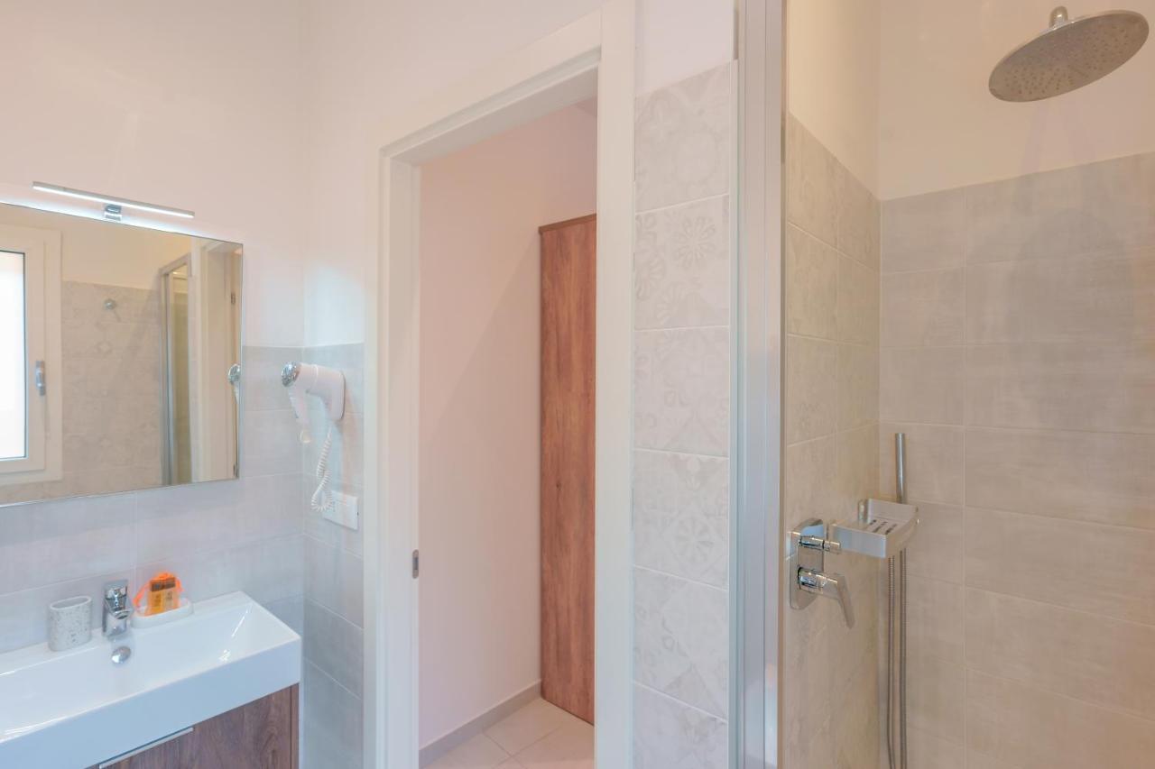 Attico Di Via D'Azeglio Bed & Breakfast โบโลญญา ภายนอก รูปภาพ