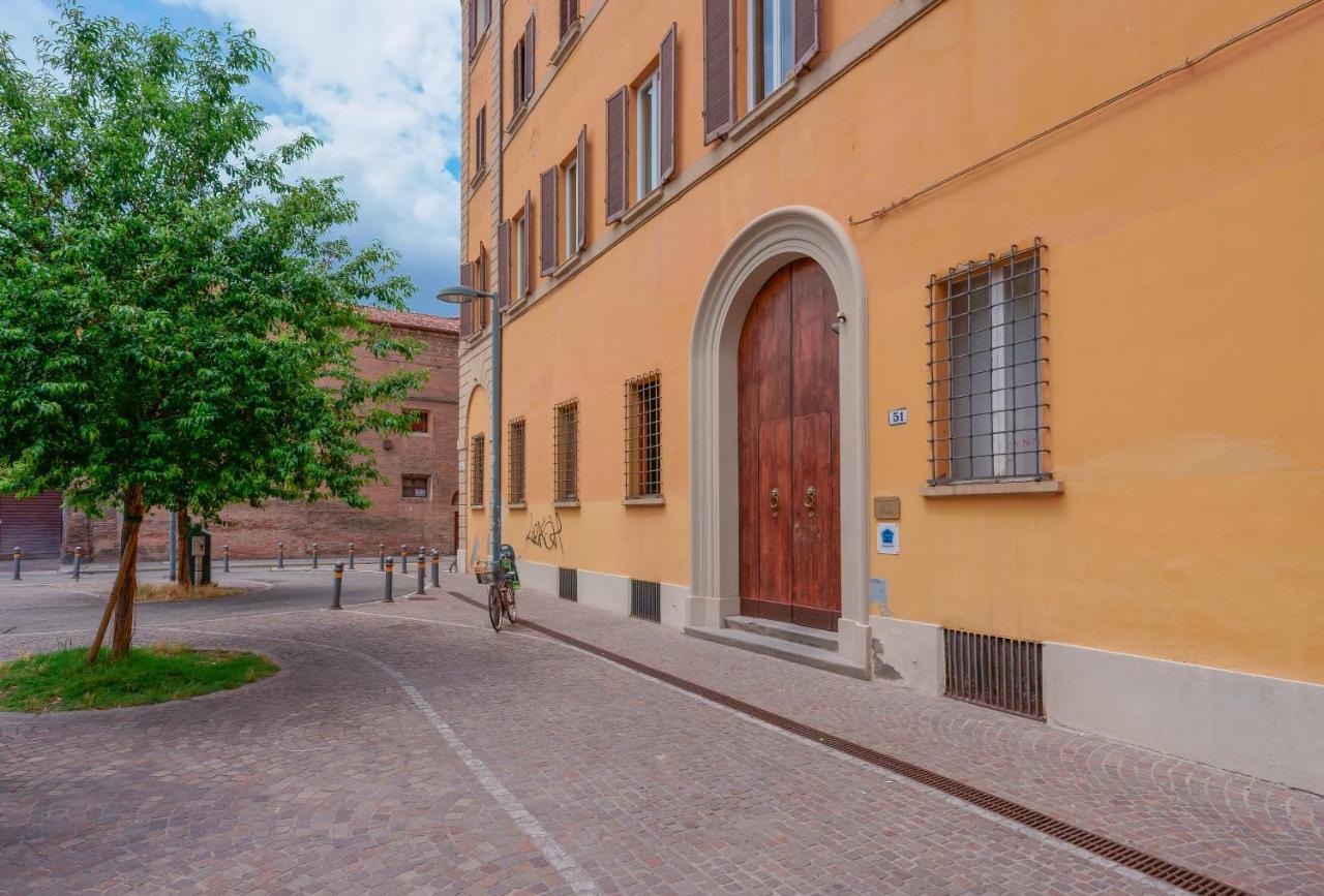 Attico Di Via D'Azeglio Bed & Breakfast โบโลญญา ภายนอก รูปภาพ