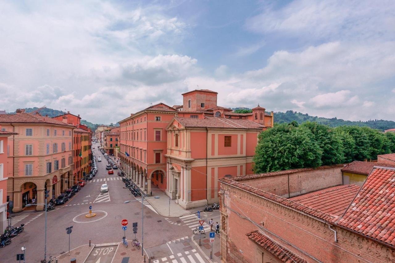 Attico Di Via D'Azeglio Bed & Breakfast โบโลญญา ภายนอก รูปภาพ