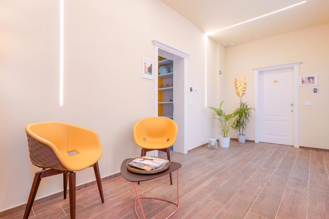 Attico Di Via D'Azeglio Bed & Breakfast โบโลญญา ภายนอก รูปภาพ